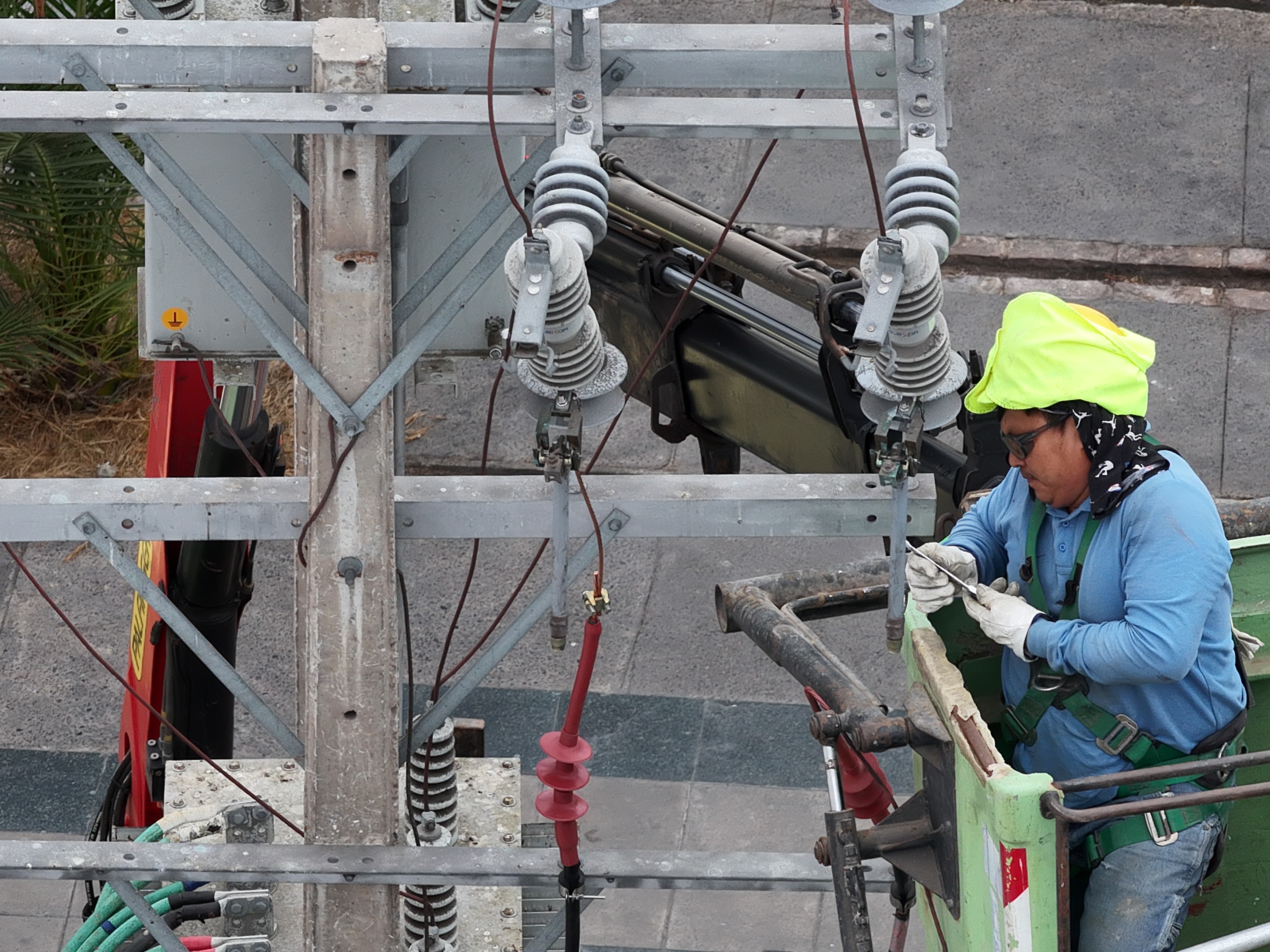 Revisión visual de infraestructura eléctrica